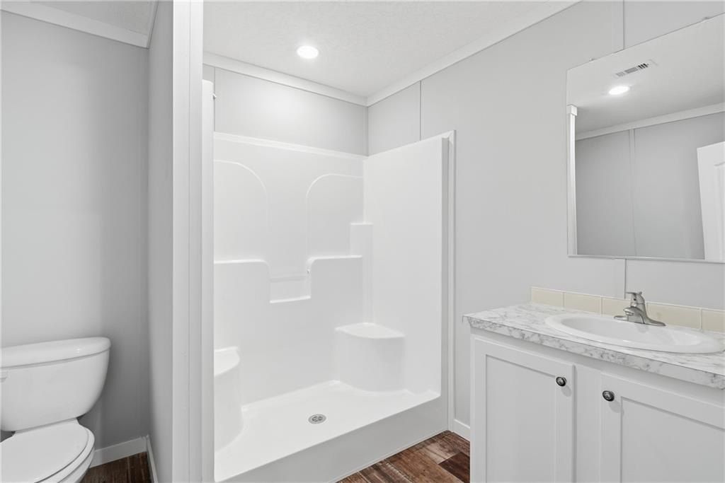 94 Thrasher Lane E. Jesup, GA 31545