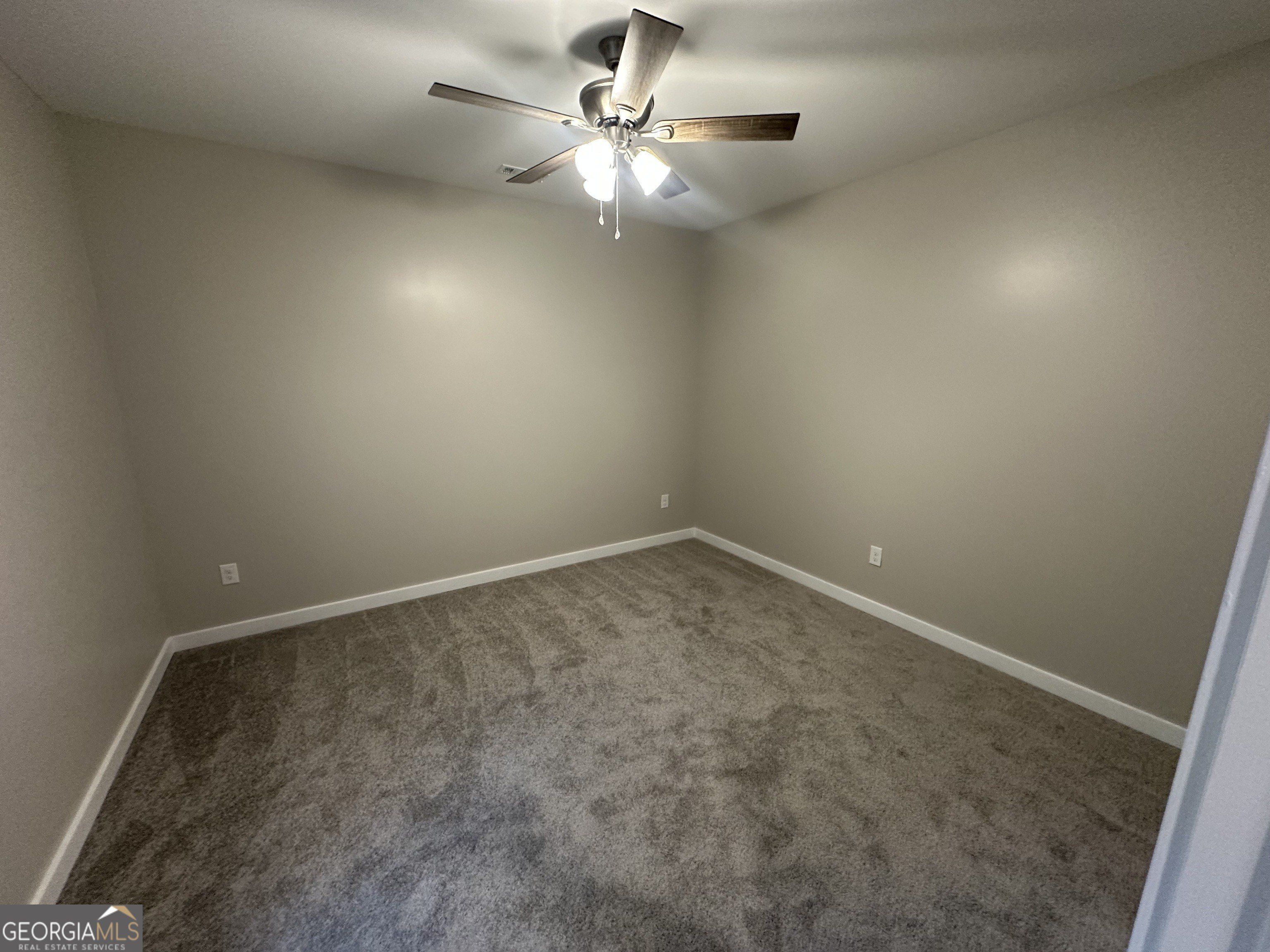 113 Sidetrack Circle. Comer, GA 30629