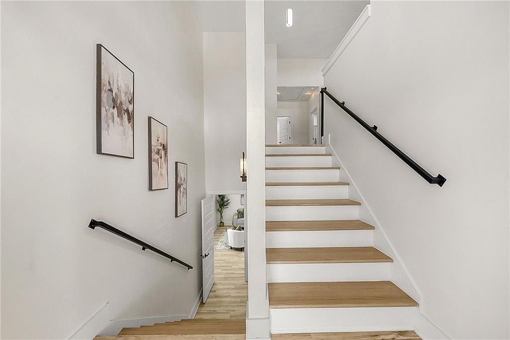 2847 Forrest Hills Drive Sw. Atlanta, GA 30315