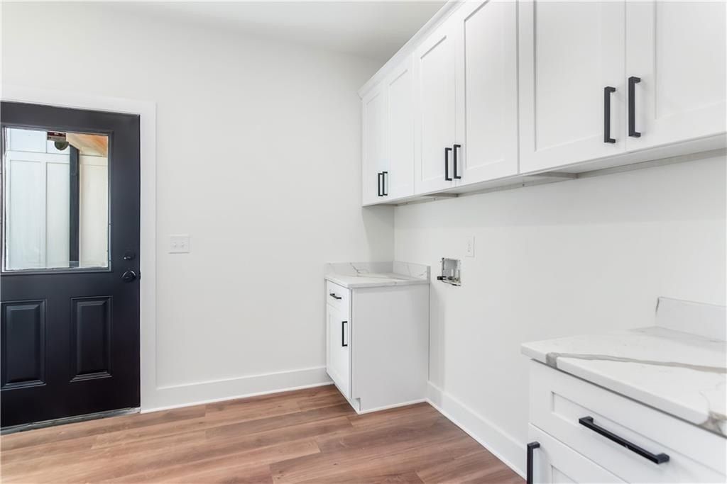 233 Old Post Trail. Talking Rock, GA 30175