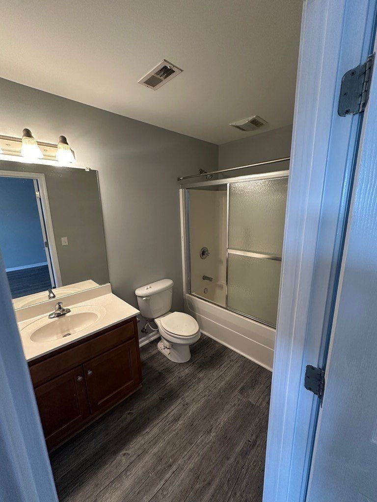 1025 Orchard Way. Dalton, GA 30721