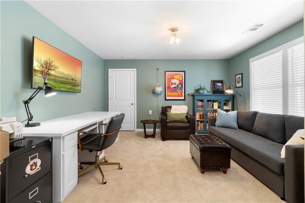 912 Lucky Lane. Woodstock, GA 30188