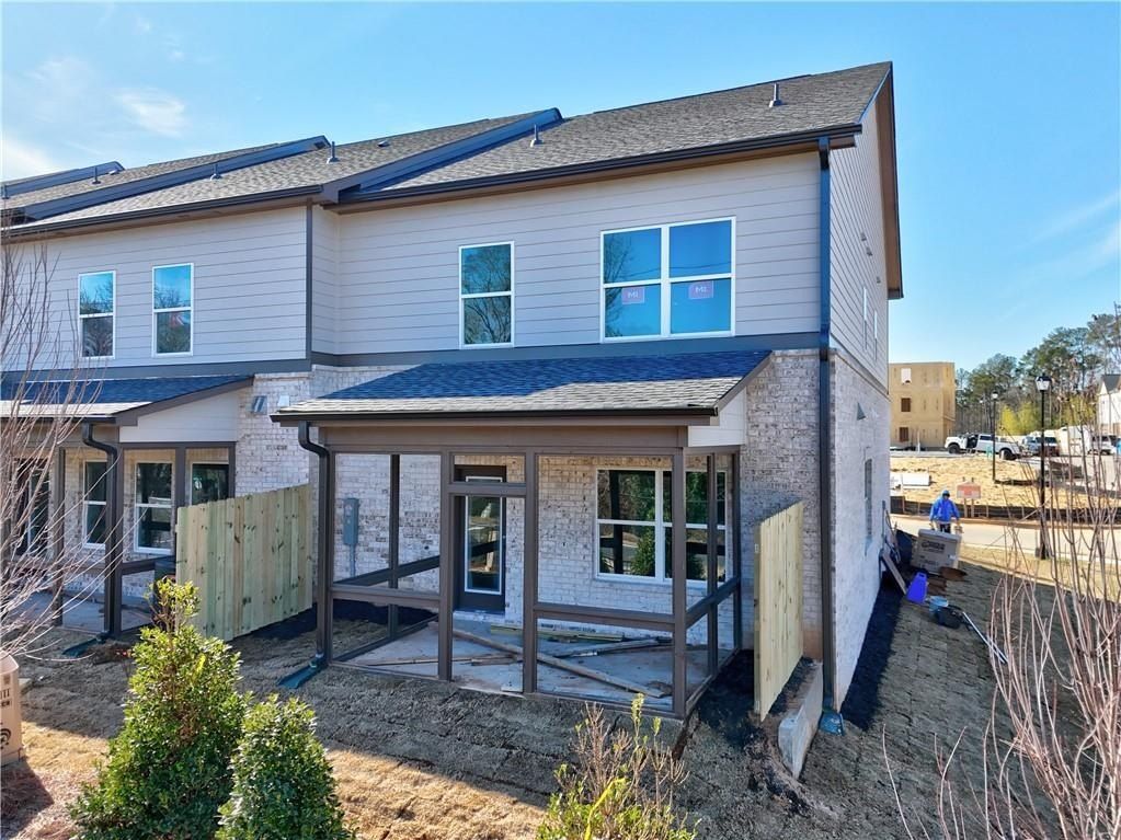 4300 Fern River Bend Unit 75. Norcross, GA 30093