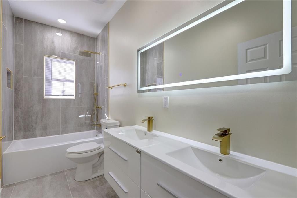 2467 Niskey Lake Road Sw. Atlanta, GA 30331