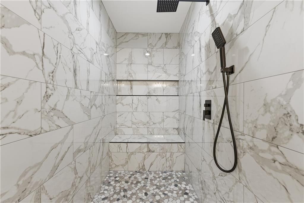 4604 Catfish Court Se. Acworth, GA 30102