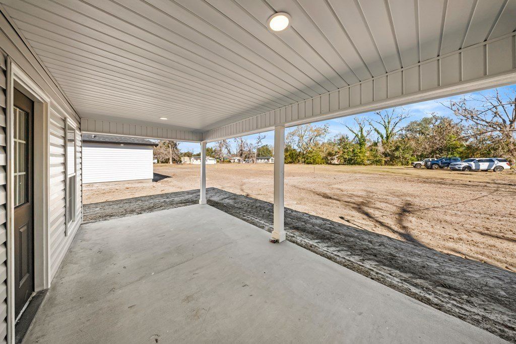 111 Oak St. Lakeland, GA 31635