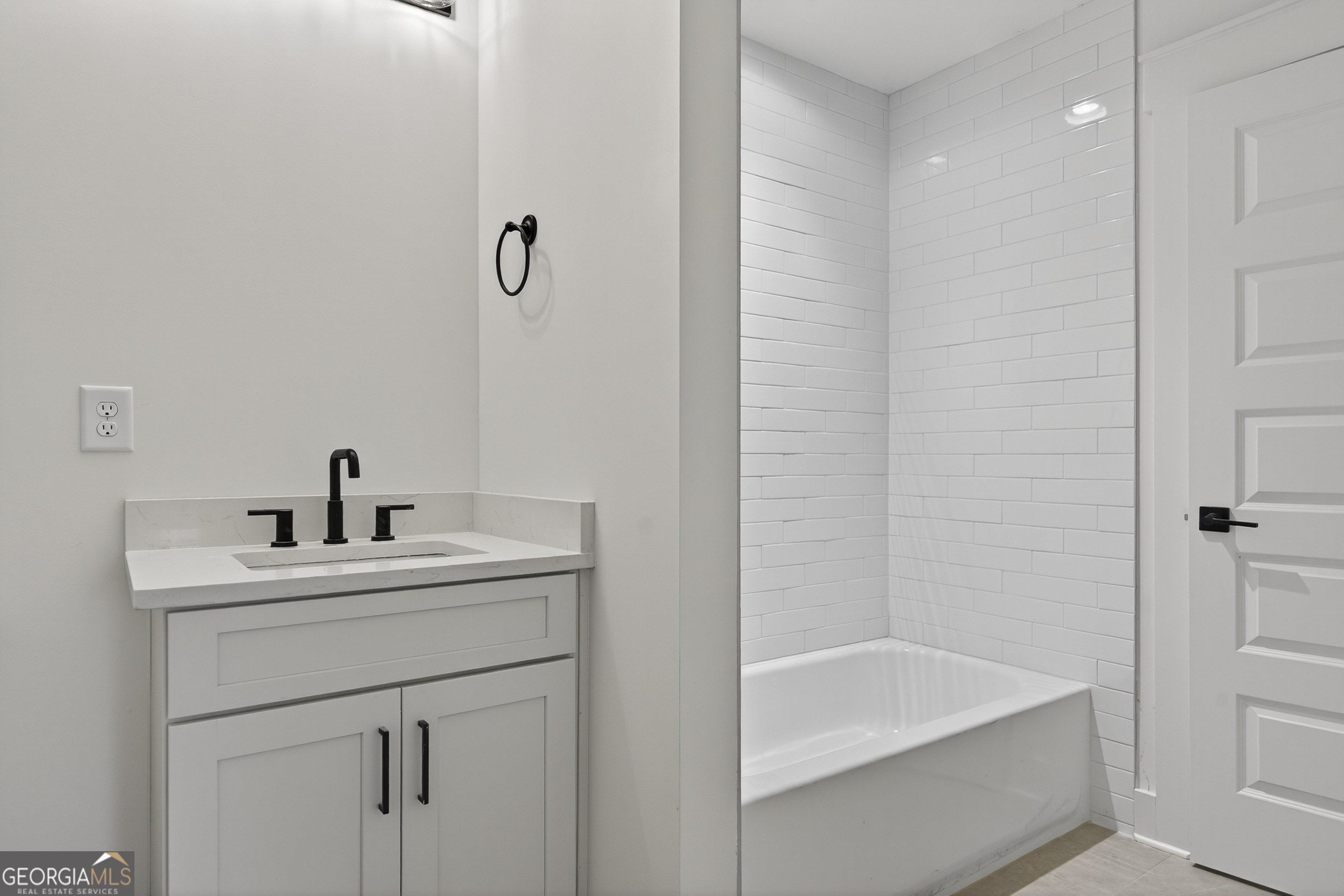 284 E River Bend Drive. Eatonton, GA 31024