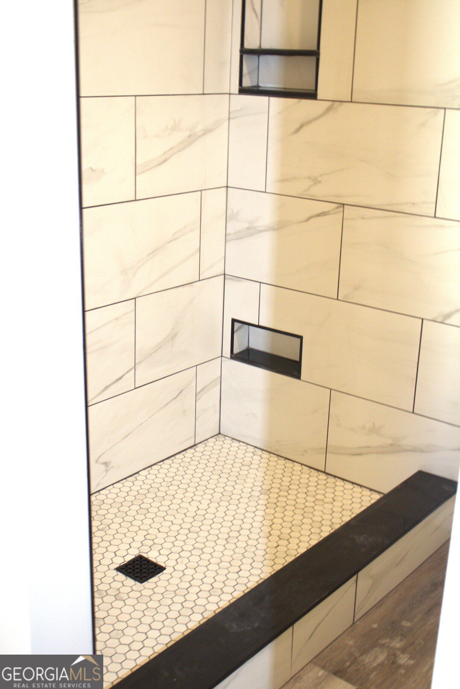 17 Fairview Station. Hartwell, GA 30643