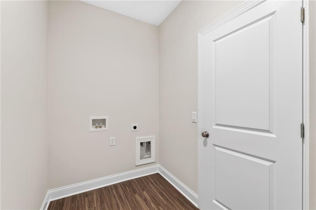 675 Crest Line Trail. Powder Springs, GA 30127