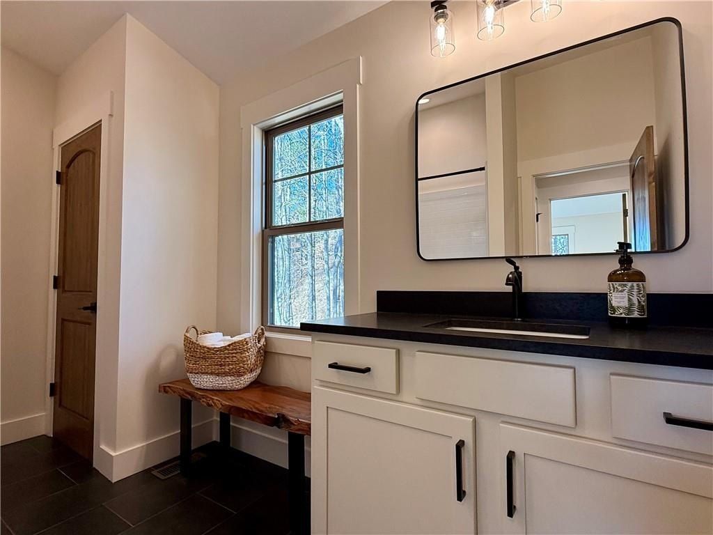 1204 Garnet. Ellijay, GA 30540