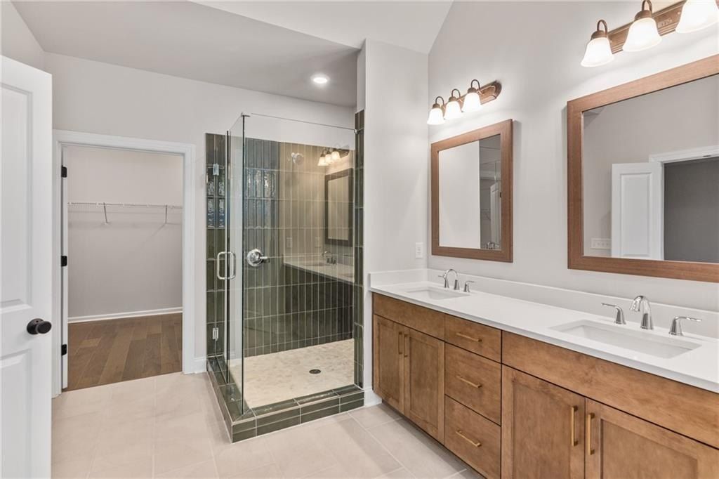 5482 Bandolino Lane Unit 424. Peachtree Corners, GA 30092