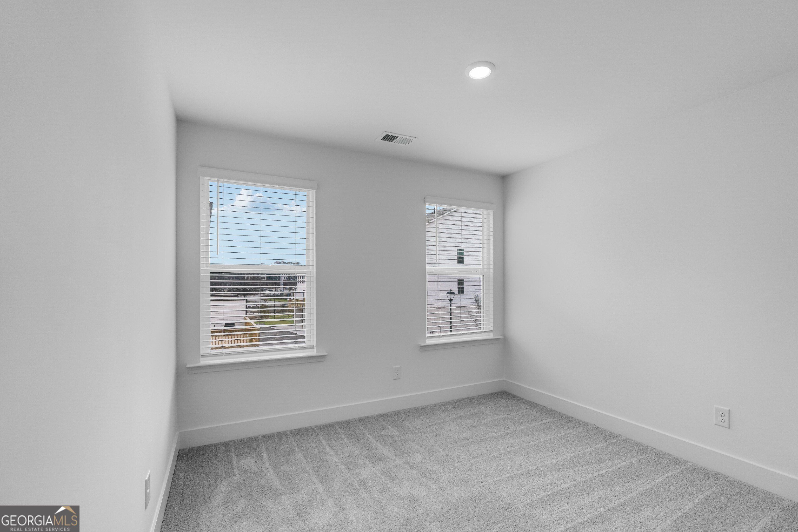 4296 Robert Alley. Doraville, GA 30360