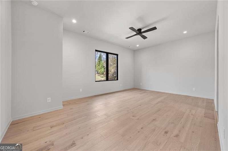 633 Pauley Place. Sandy Springs, GA 30328