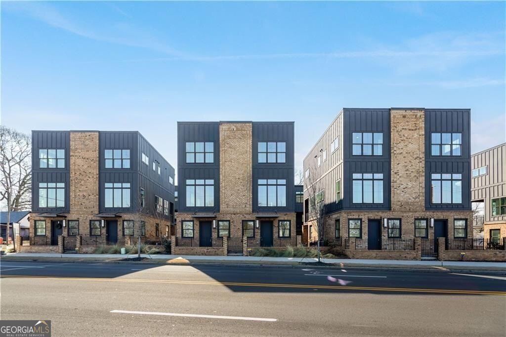 1120 W Marietta Street Nw. Atlanta, GA 30318