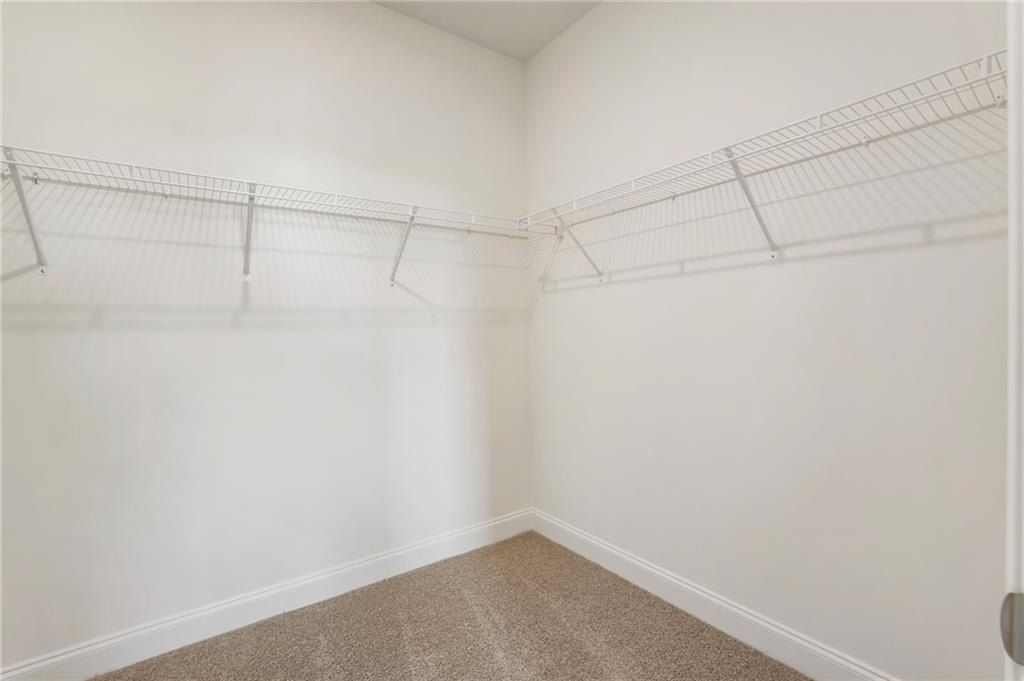 624 Oakleaf Grove Lane. Sugar Hill, GA 30518