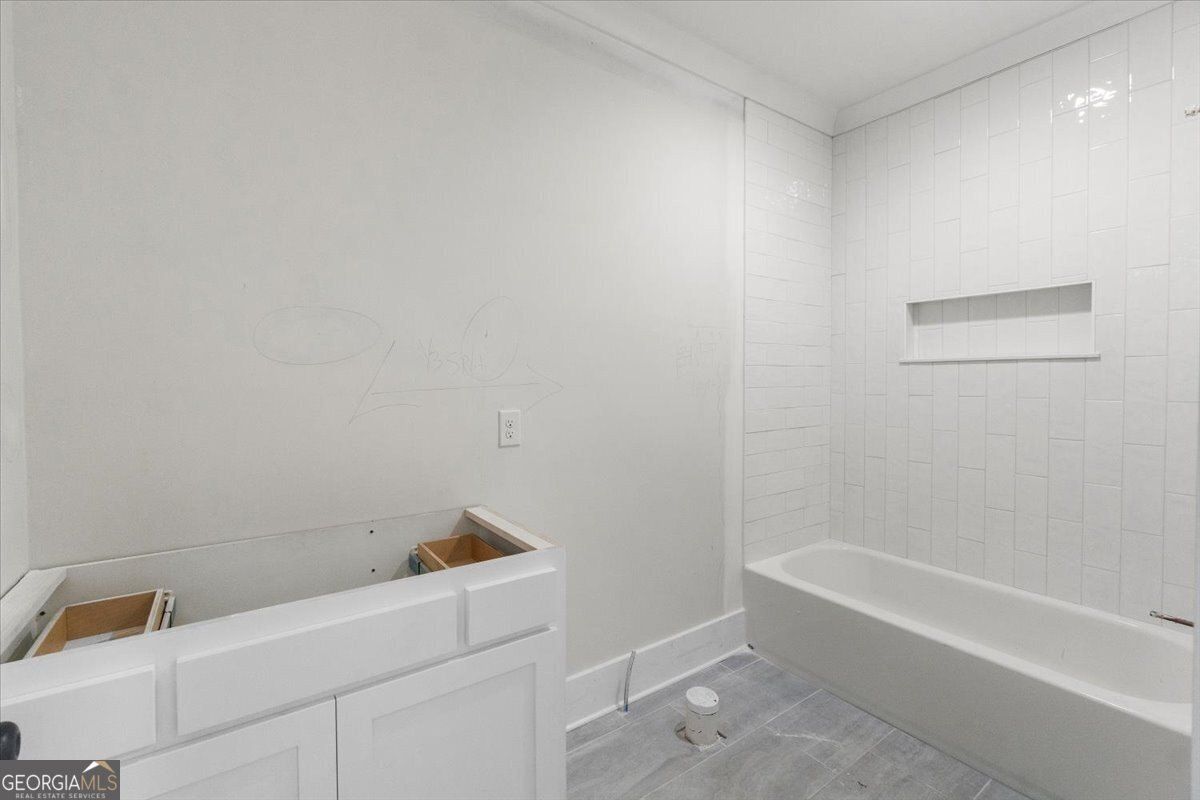 1991 Moores Ford Road. Bogart, GA 30622