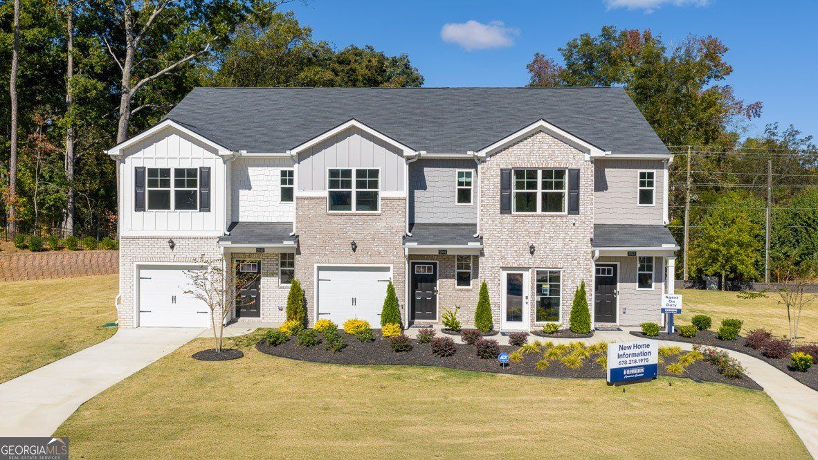 5009 Oakwood Road. Stone Mountain, GA 30088