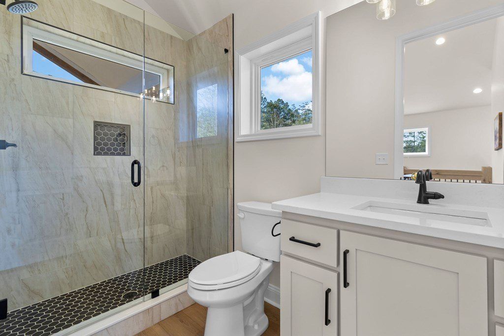 295 Mountain Laurel Ridge. Mineral Bluff, GA 30559