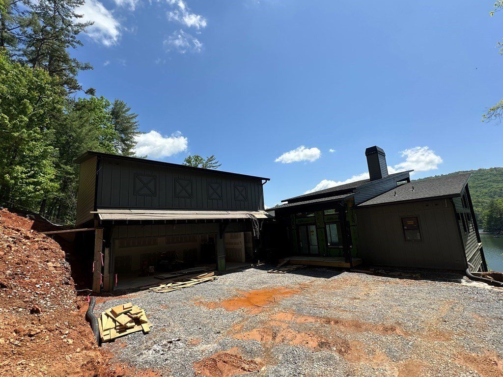 770 Fish Hook Point. Blue Ridge, GA 30513