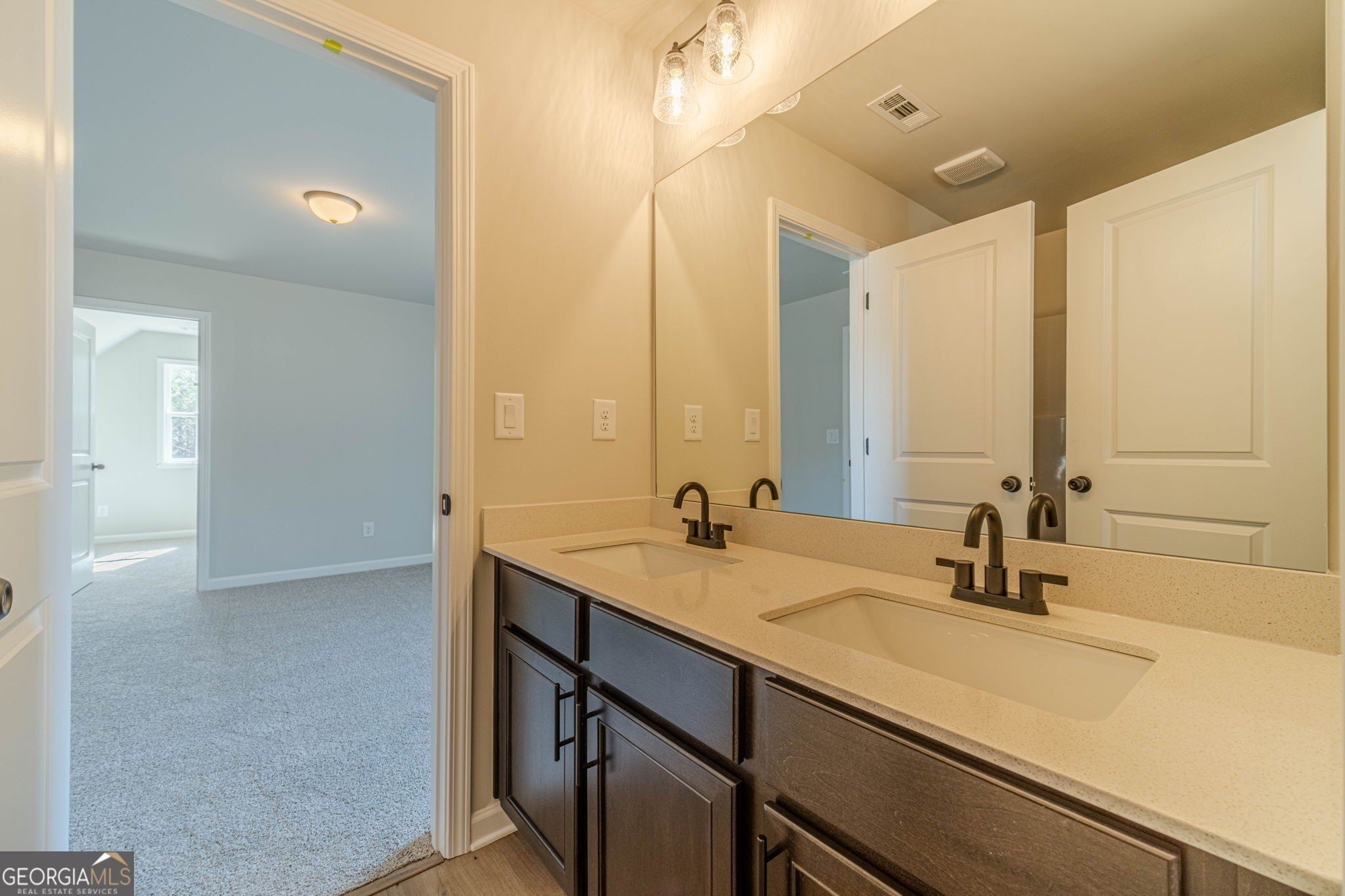 322 Pinewood Drive. Covington, GA 30014