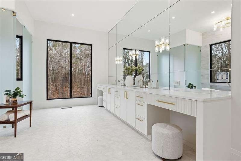 120 Wood River Court. Johns Creek, GA 30097