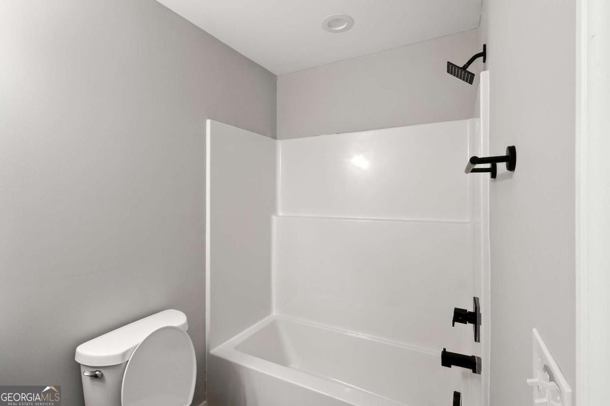 232 Brad Street. Royston, GA 30662