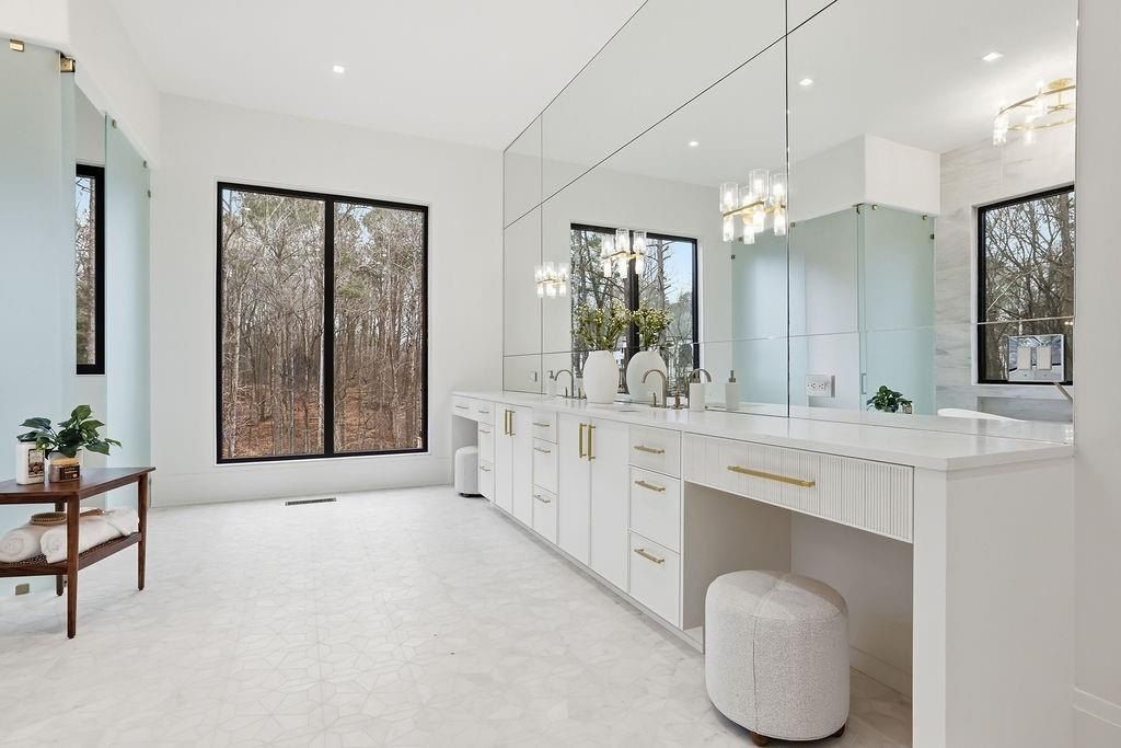 120 Wood River Court. Johns Creek, GA 30097