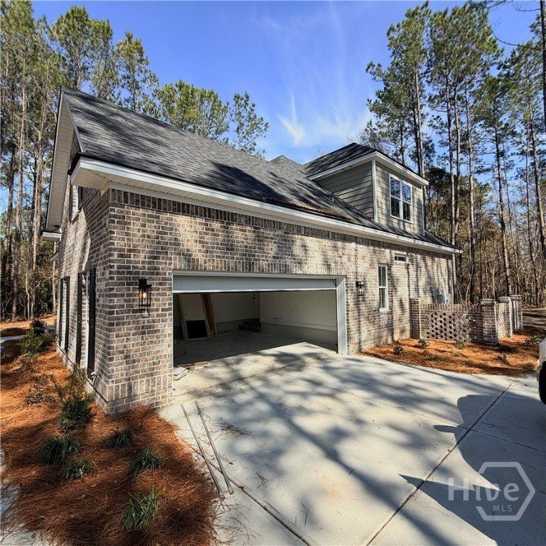 559 Dunham Marsh Trail. Richmond Hill, GA 31324