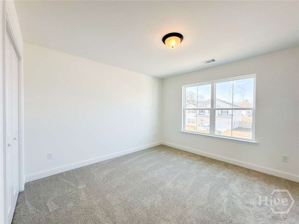 29 Providence Loop. Hinesville, GA 31313