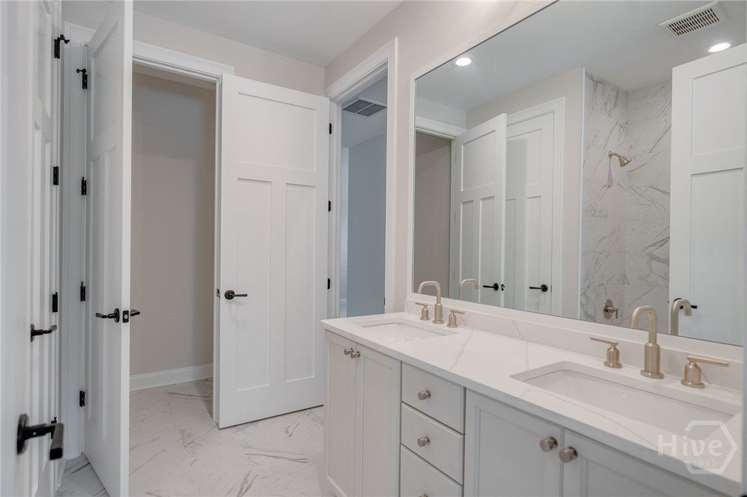 112 Grand Harbor Circle. Savannah, GA 31411