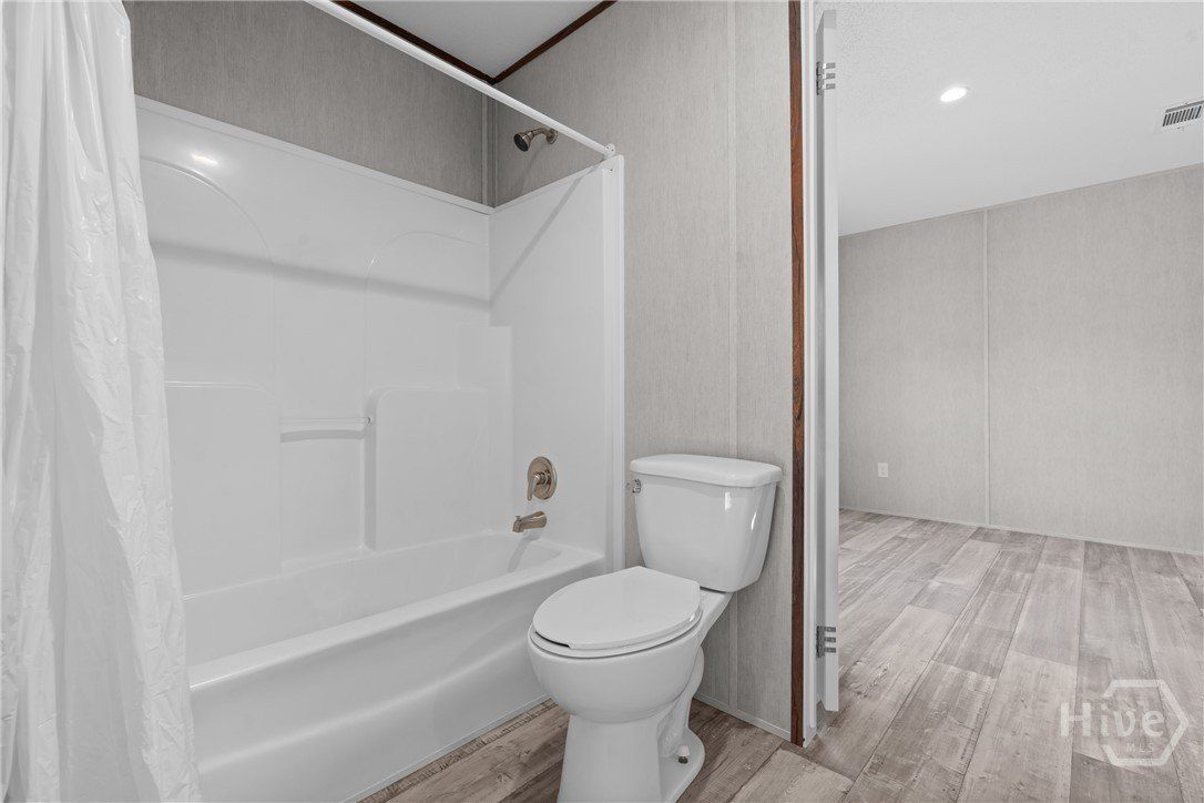 215 Orchard Road. Ellabell, GA 31308