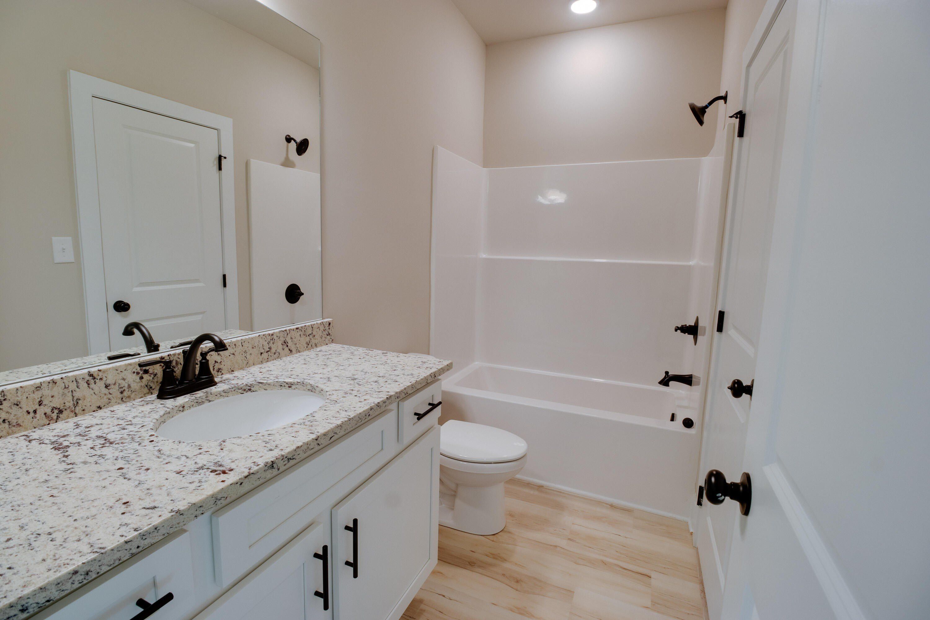 1165 Watersedge Cove. Tignall, GA 30668