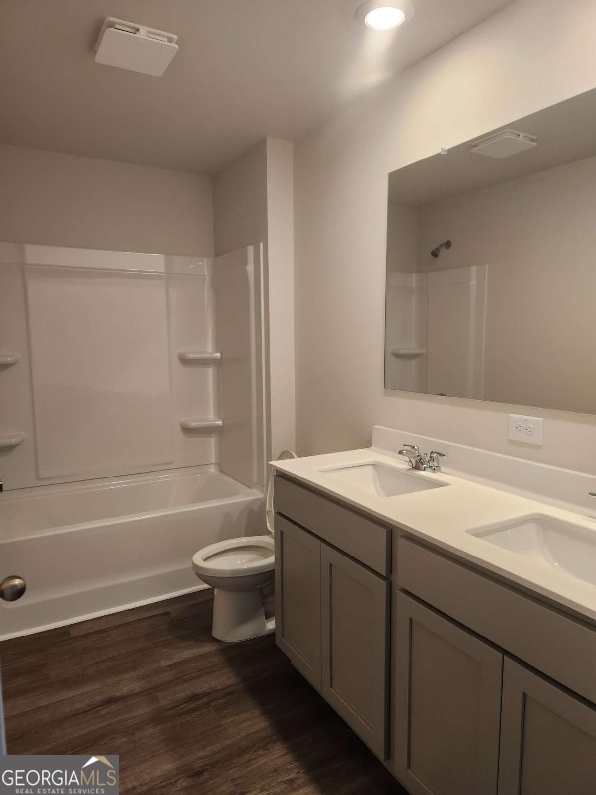 410 Teamon Pointe Drive. Griffin, GA 30223