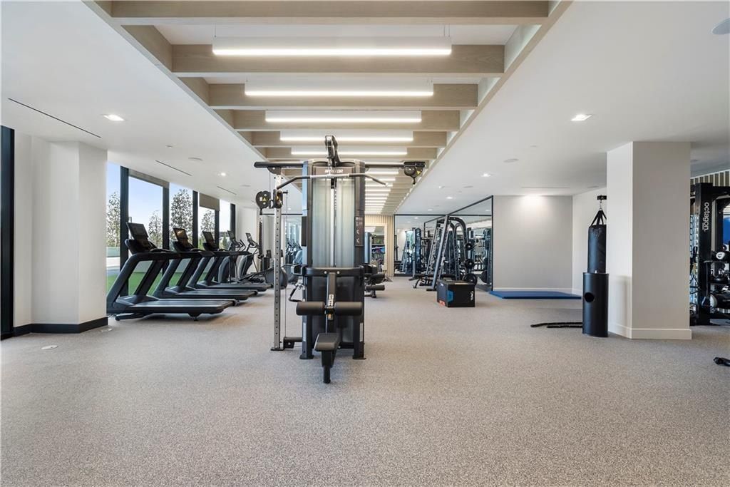 2425 Peachtree Road Unit 1806. Atlanta, GA 30305