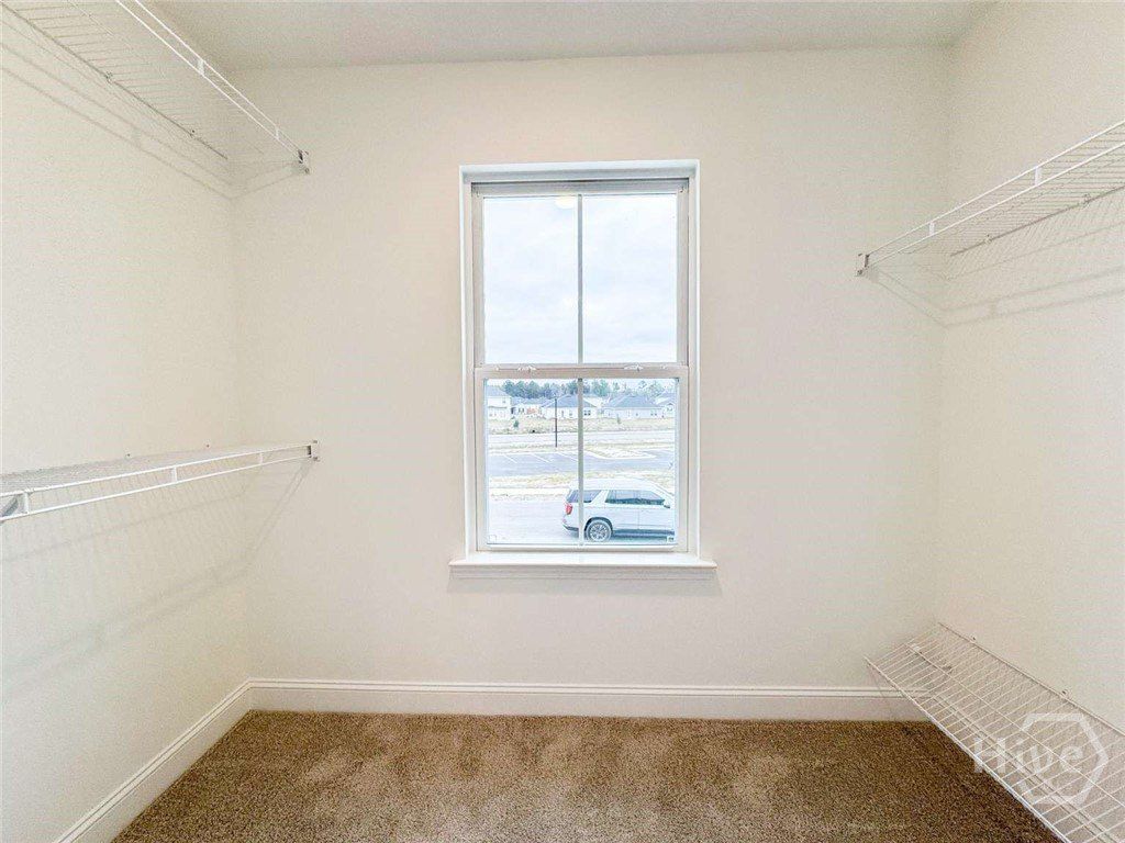 84 Beaumont Drive. Hinesville, GA 31313