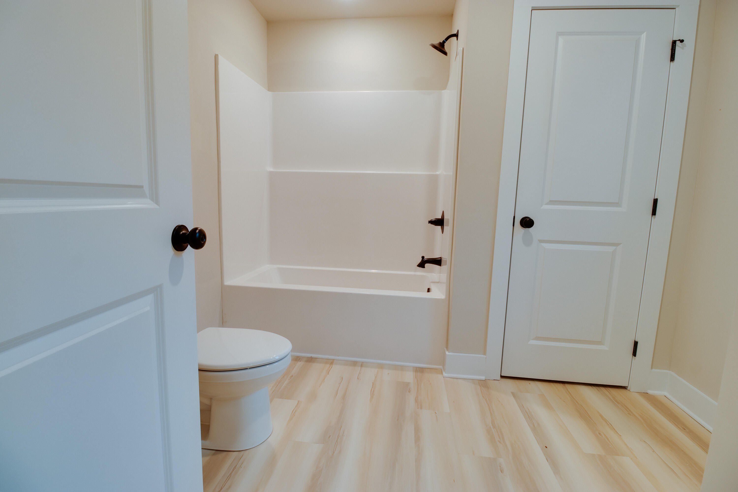 1021 S Pointe Court. Tignall, GA 30668