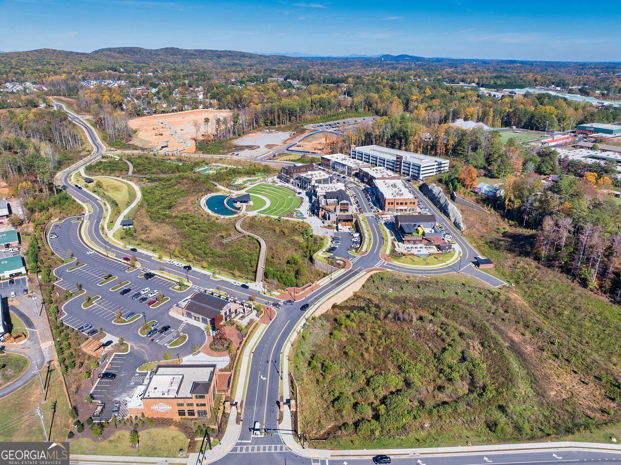 2395 Glade Overlook. Cumming, GA 30041