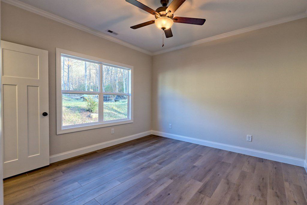 61 Mctyeire Drive. Young Harris, GA 30582