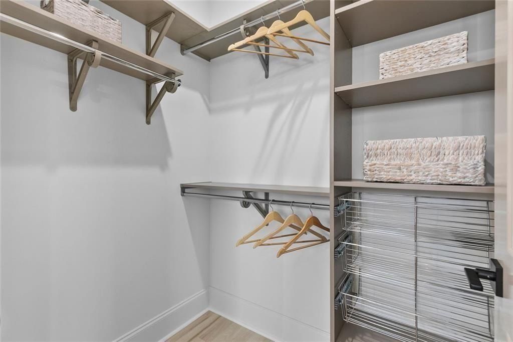 1962 8Th Street Unit 5. Chamblee, GA 30341