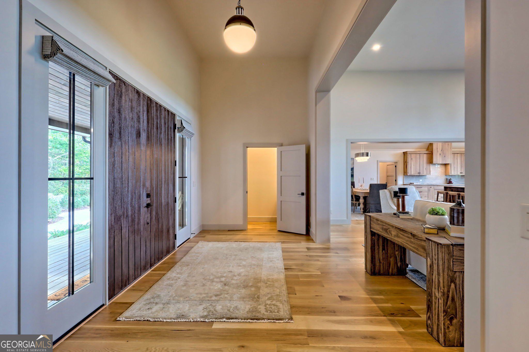 1095 Rabun Bluffs Drive. Lakemont, GA 30552