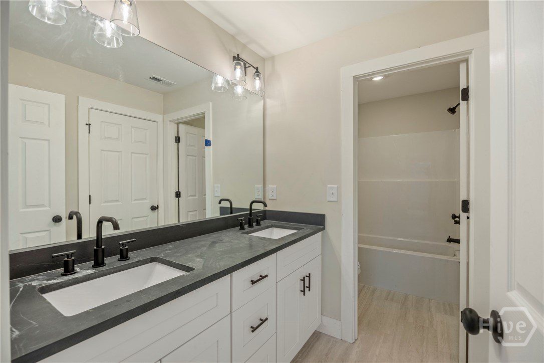 370 Ansley Drive. Athens, GA 30605