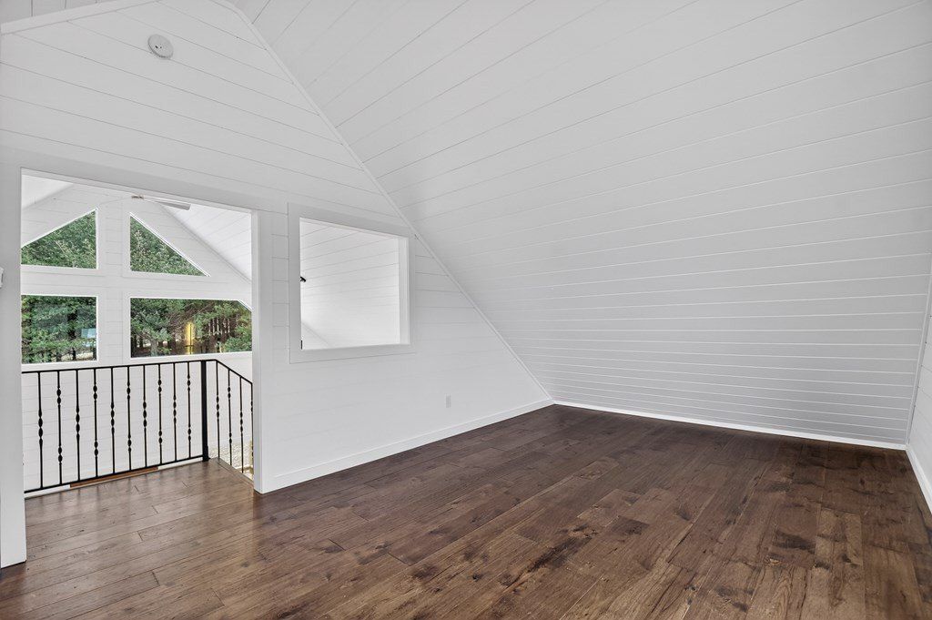 1772 River Road. Mineral Bluff, GA 30559