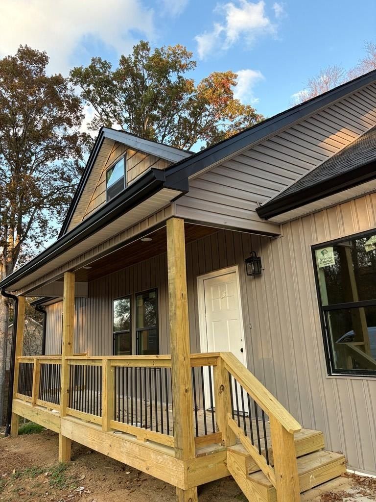 162 Se Valley Point Drive. Dalton, GA 30721