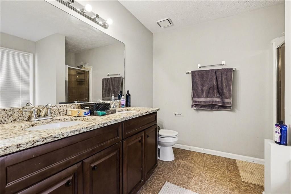 4810 Hillside Court. Powder Springs, GA 30127