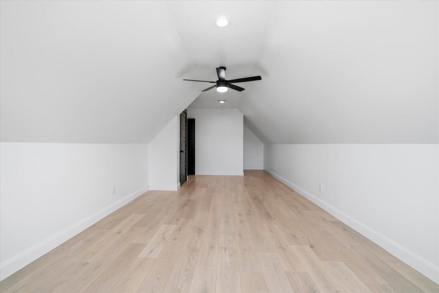 2003 Ashley Lane. Dalton, GA 30721