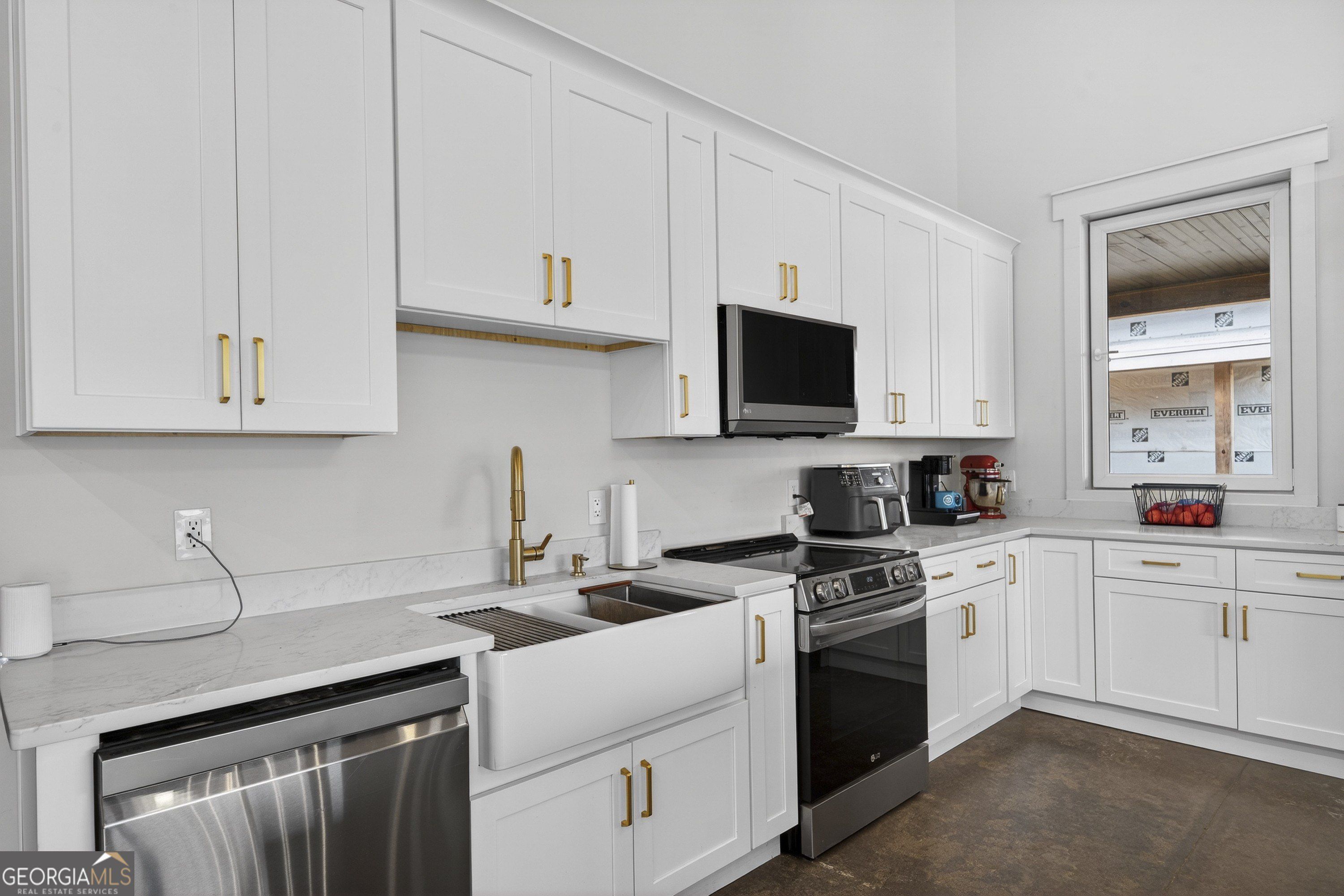 1570 Eley Road. White Plains, GA 30678