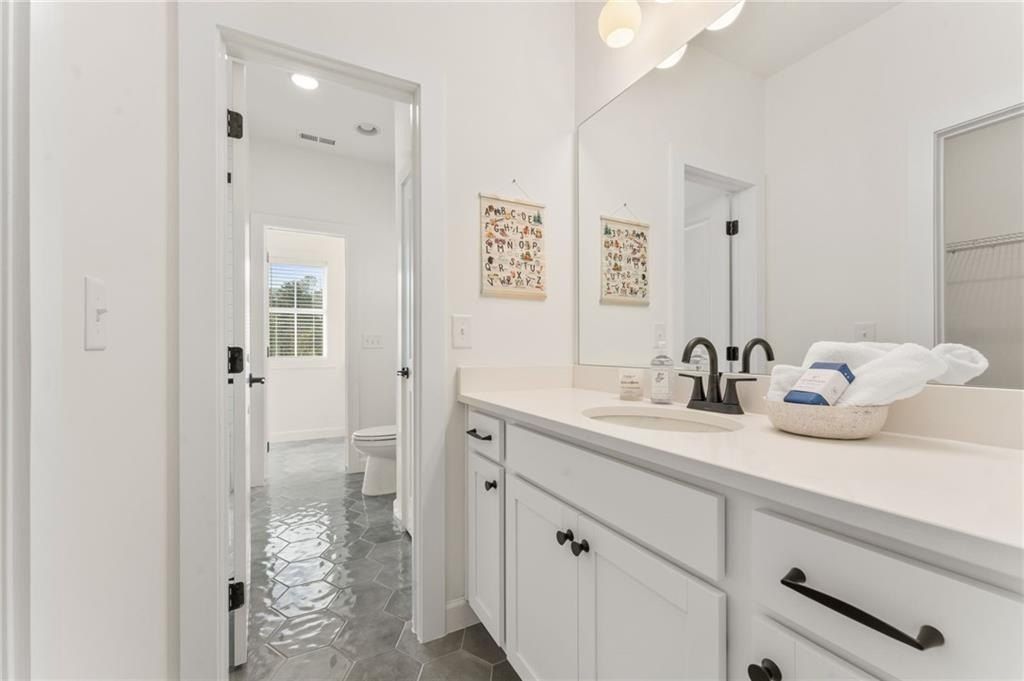 208 Knollwood Bend. Covington, GA 30015