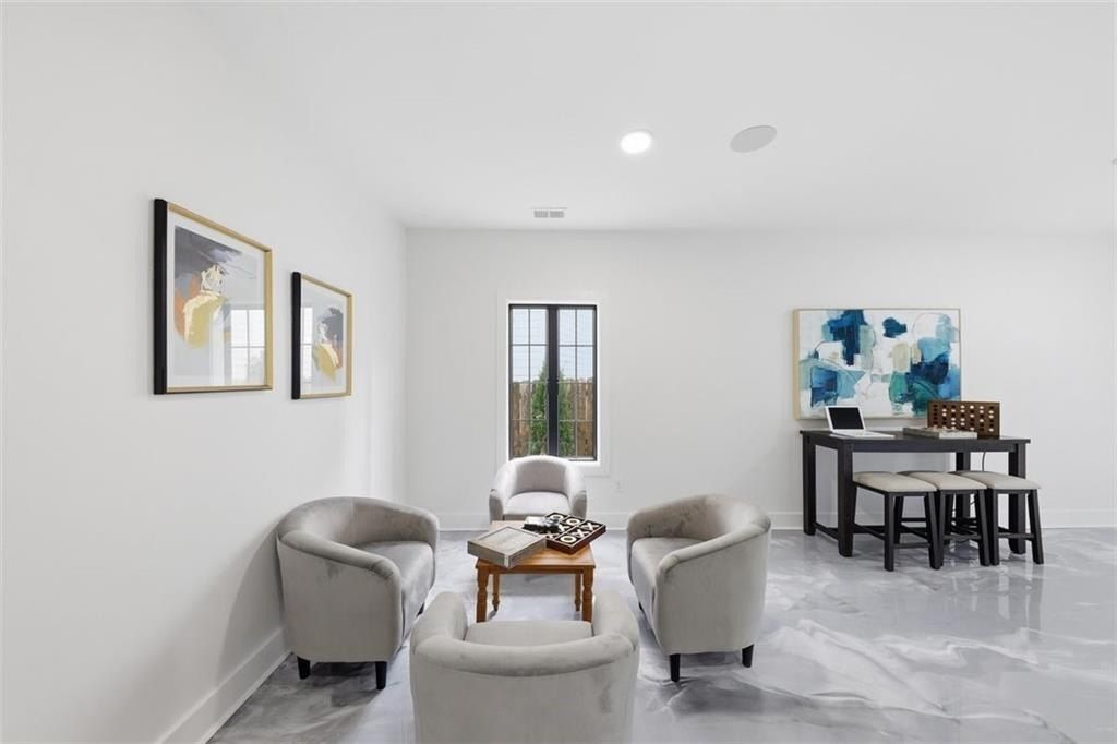 1385 Sylvan Circle Ne. Brookhaven, GA 30319