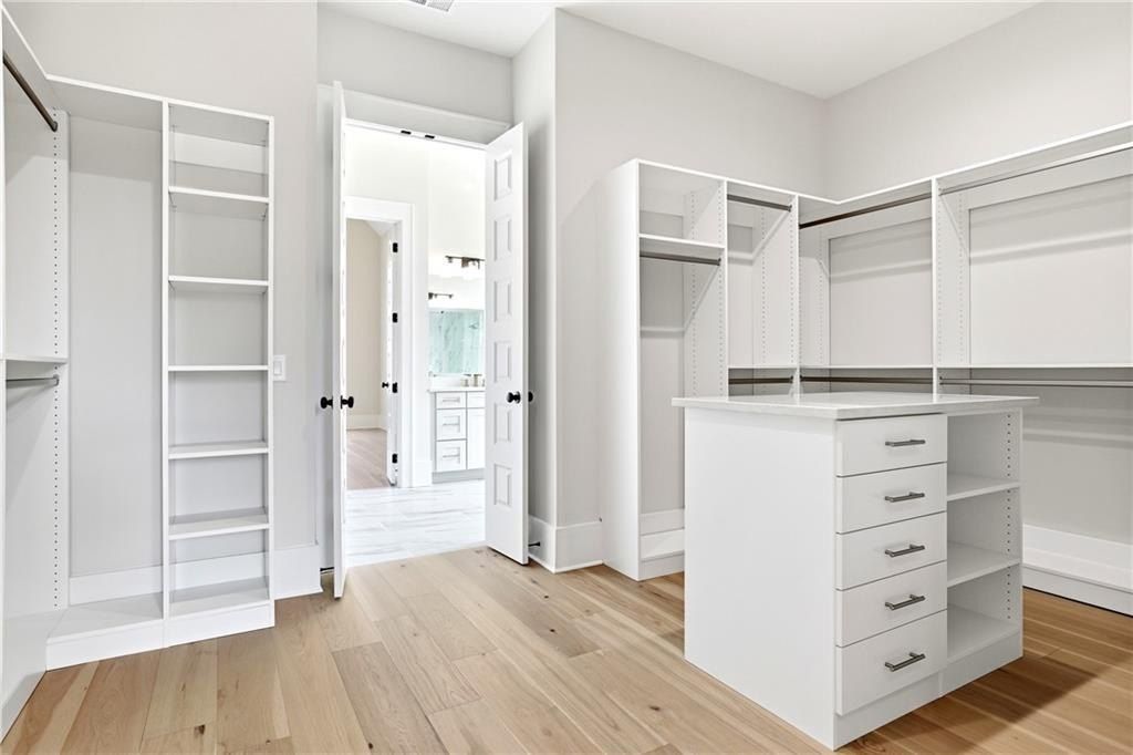 231 Aberdeen Way. Woodstock, GA 30188