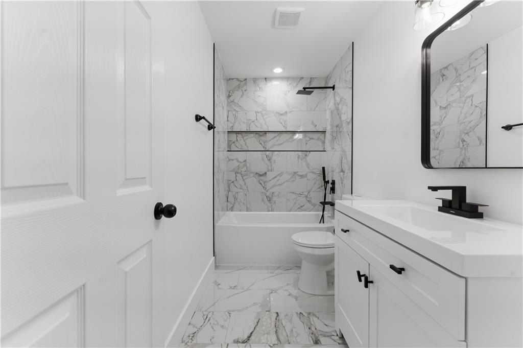 71 Old Teal Road. Hiram, GA 30141